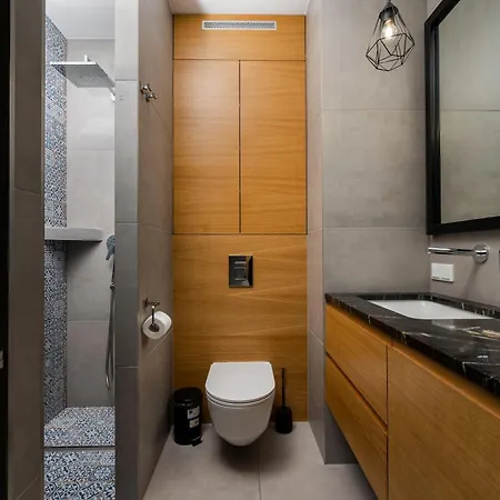 Metro Plocka Urban Oasis By Bookinghost Warszawa