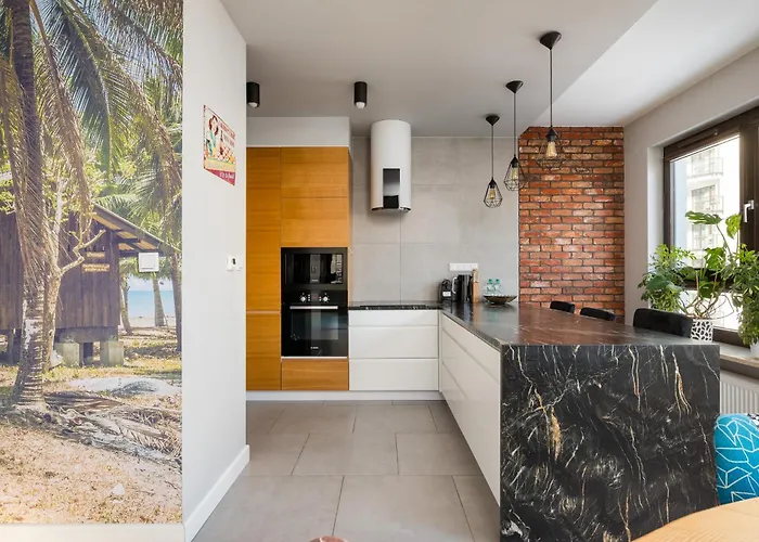 Metro Plocka Urban Oasis By Bookinghost *