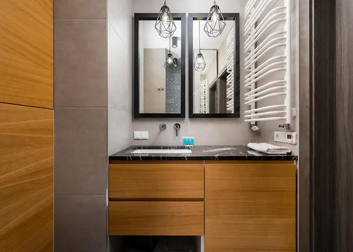 Metro Plocka Urban Oasis By Bookinghost Varšava