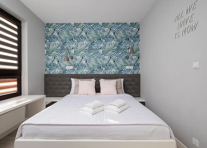 Metro Plocka Urban Oasis By Bookinghost Apartmán